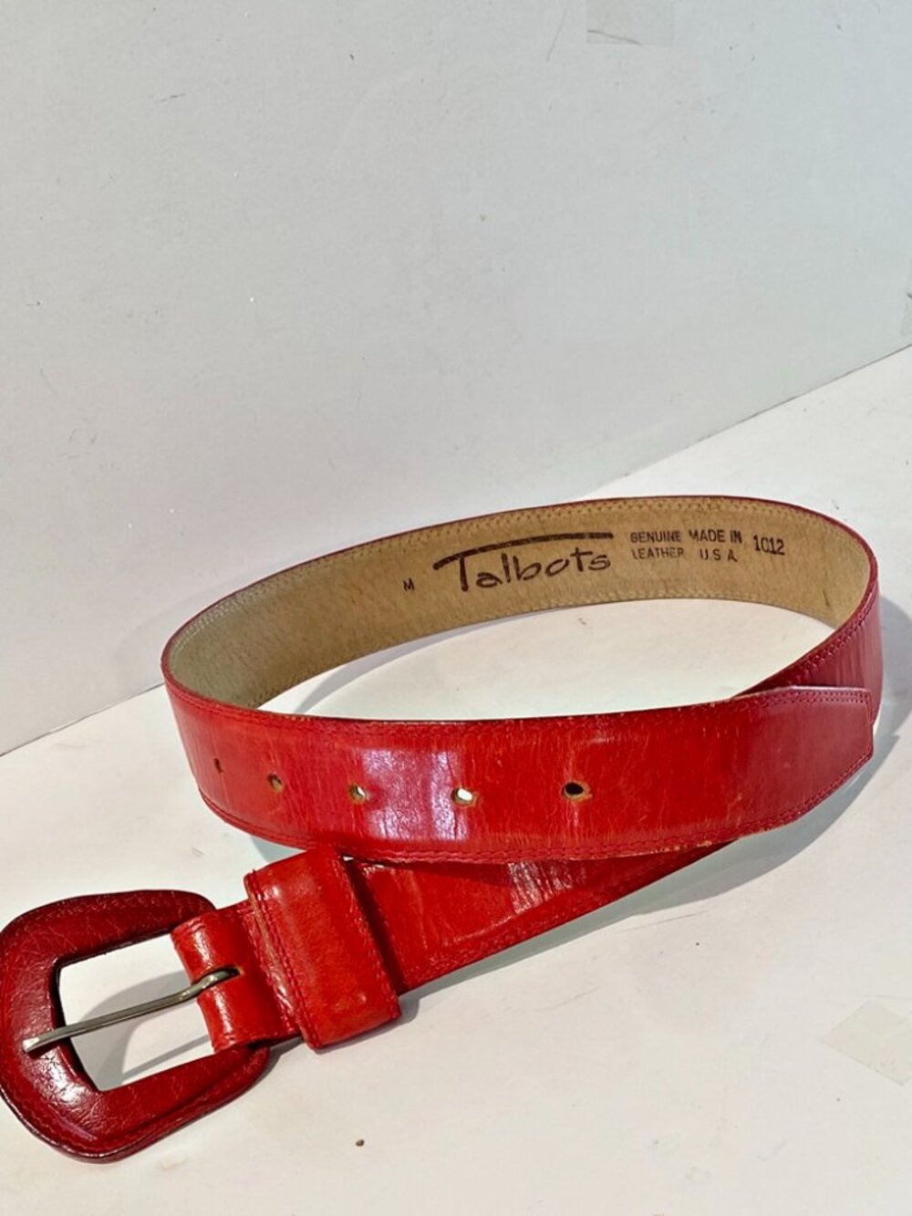 Talbots Womens Dress Belt Red 1.5" Wide Genuine Leather Shiny USA Medium